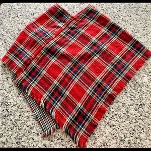 Women’s reversible poncho